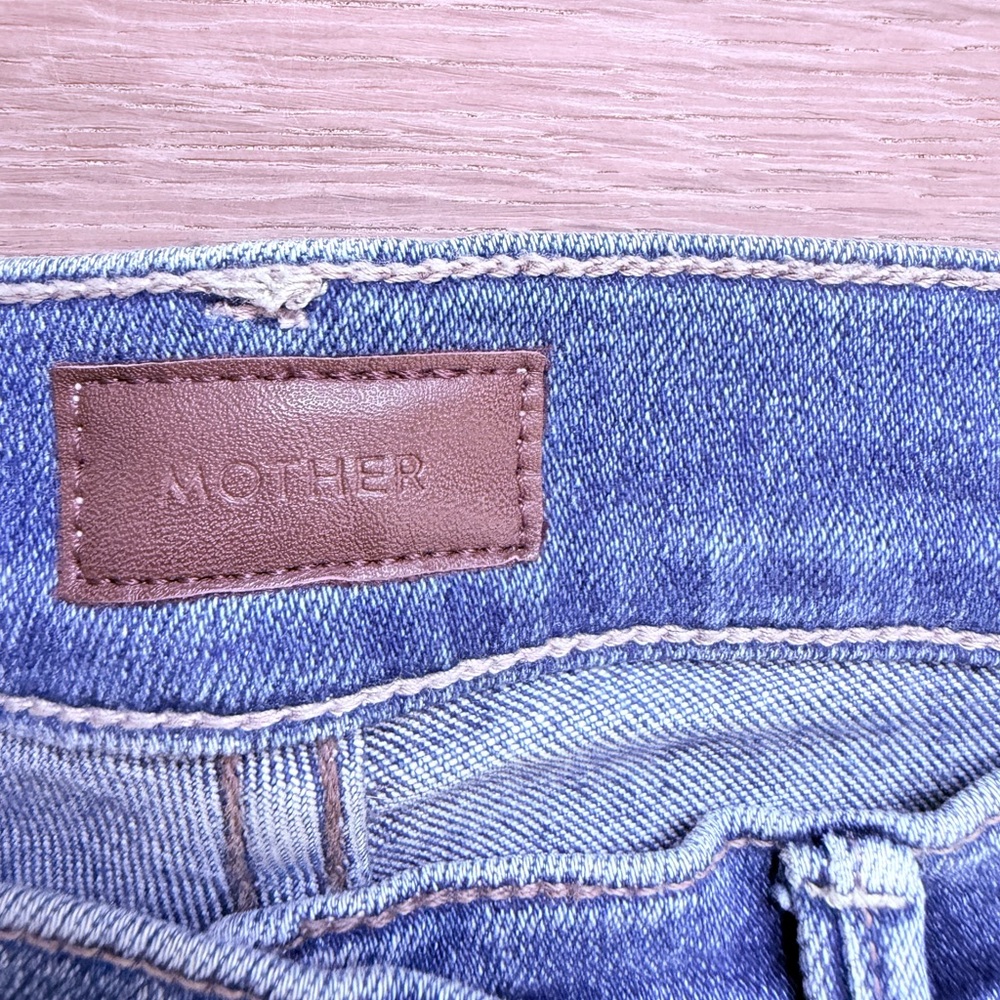 Mother jeans. Size 24. Light wash